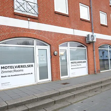 Motel Sindal 汽车旅馆 辛代尔